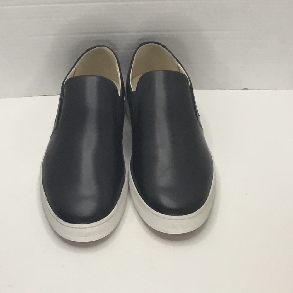 Sorel Men's Caribou Mod Slip-On shoes. Waterproof size 10.5